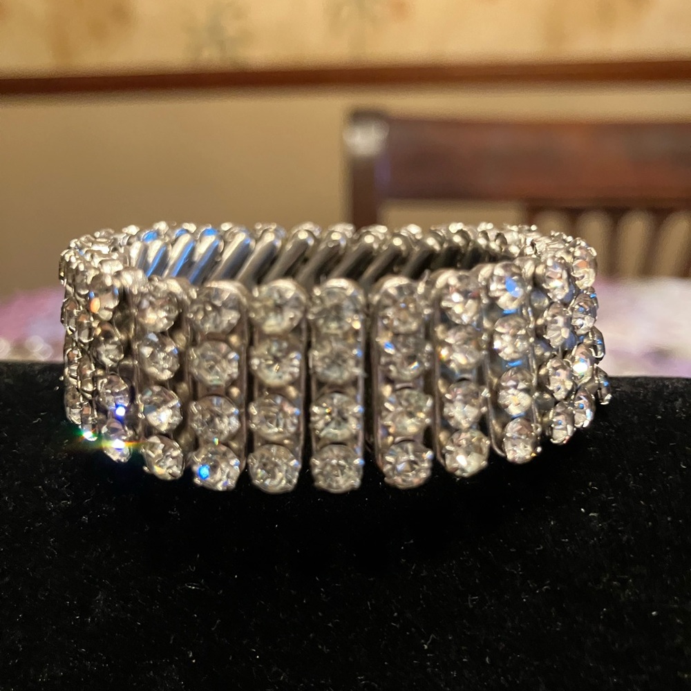 BRACELET MADE OF RHINESTONE CRYSTALS and matching Pierced earrings - Picture 9 of 13